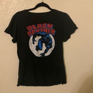 marvel black panther black t-shirt size xl (fits more like a medium/large)